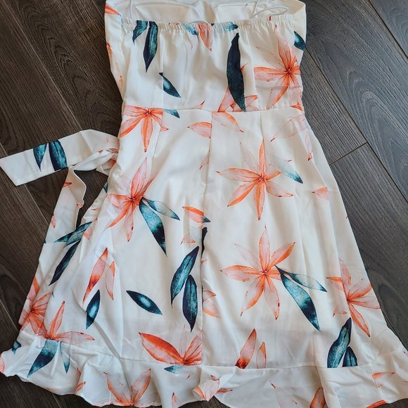 BRAND NEW WHITE DRESS WITH FLORAL DESIGN AND TIE - Picture 11 of 11